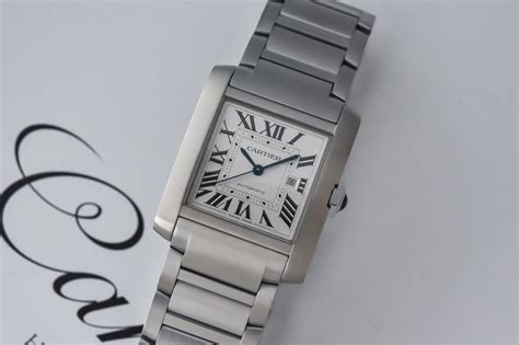 cartier tank francaise 2023.